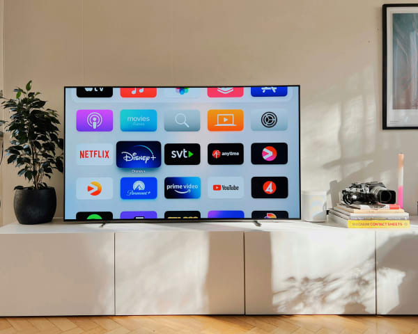 スマートテレビと動画サービスのアイコン