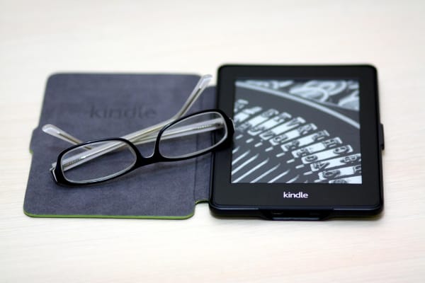 Kindleとメガネ