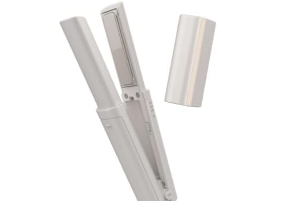 キャップ付きのミニヘアアイロン