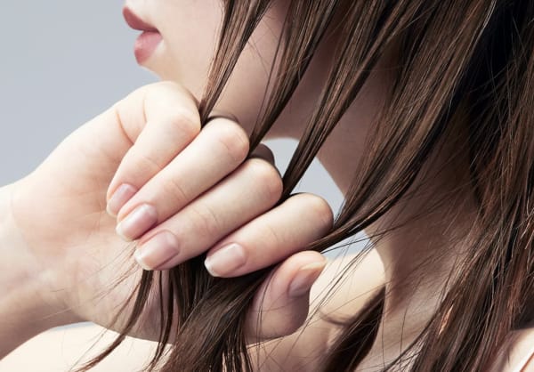 ウェット質感のスタイリング