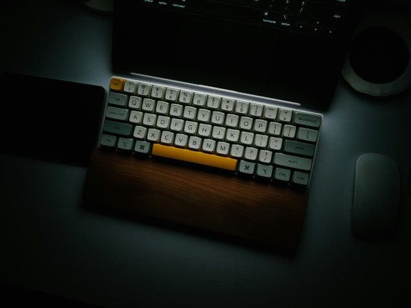 60%レイアウトのキーボード