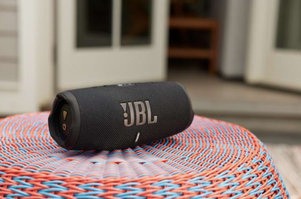 JBLのおすすめスピーカー17選！Bluetoothスピーカーや小型の歴代名機を紹介