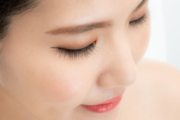 一重の女性の目元
