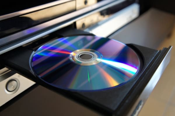 リージョンフリーDVDプレーヤーのおすすめ5選！日本製やブルーレイ対応も紹介